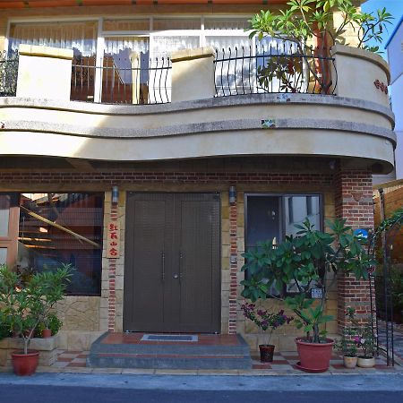 Red Roof B&B Taitung Exterior photo